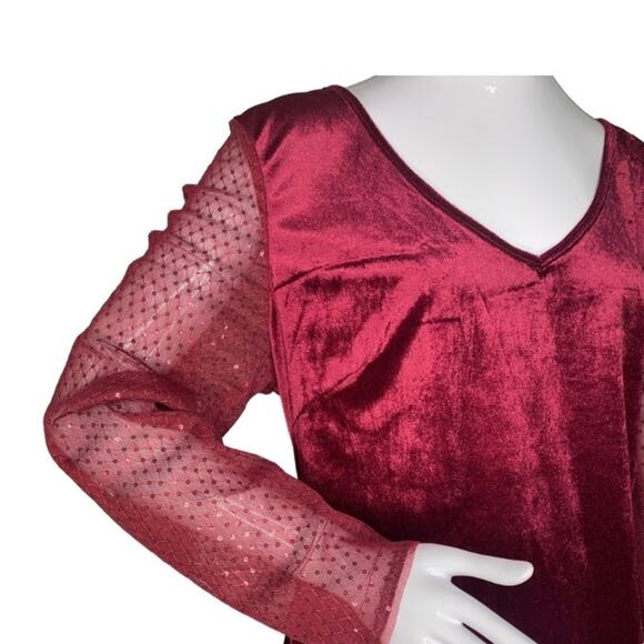 BloomChic NWT See Thru Sequined Long Sleeve V-Neck Burgundy Size 14-16 - Picture 4 of 15